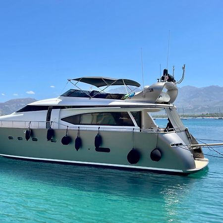 Motoryacht 21 Avec Equipage Hotel Barcelona Ngoại thất bức ảnh
