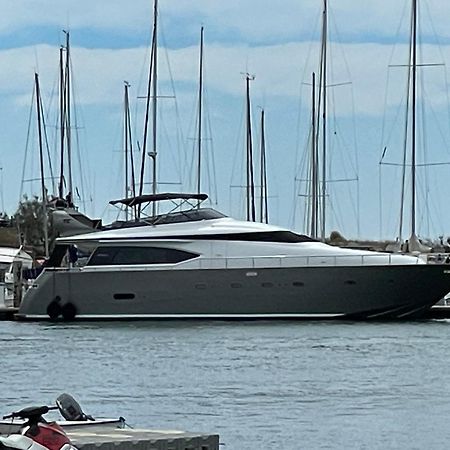 Motoryacht 21 Avec Equipage Hotel Barcelona Ngoại thất bức ảnh