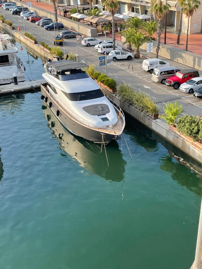 Motoryacht 21 Avec Equipage Hotel Barcelona Ngoại thất bức ảnh