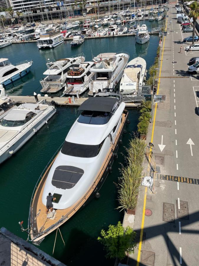 Motoryacht 21 Avec Equipage Hotel Barcelona Ngoại thất bức ảnh